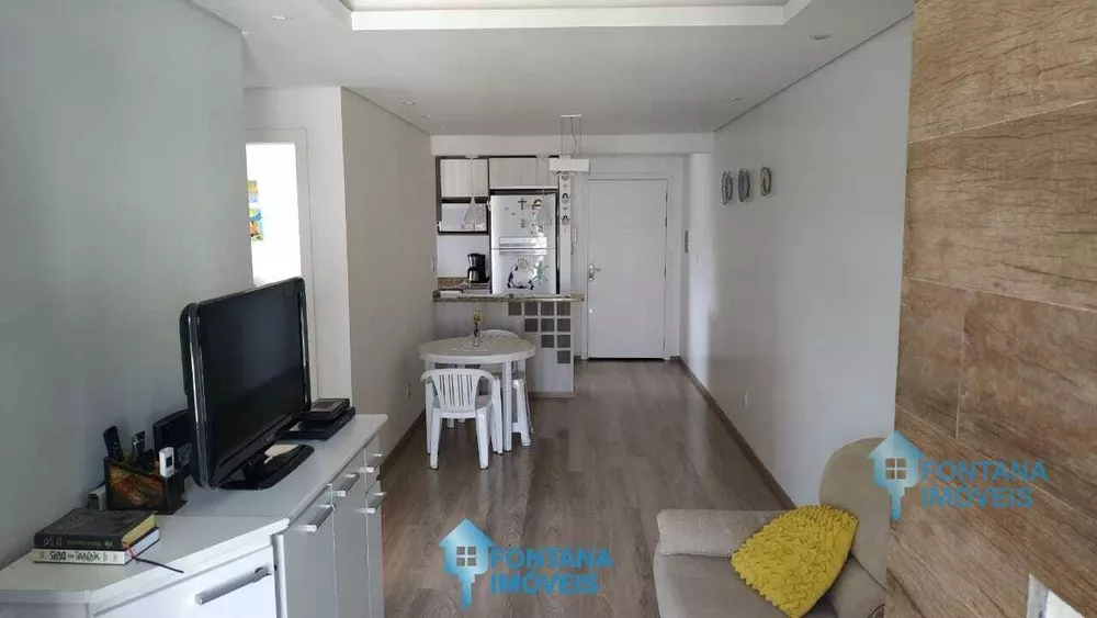 Apartamento à venda com 2 quartos, 70m² - Foto 2