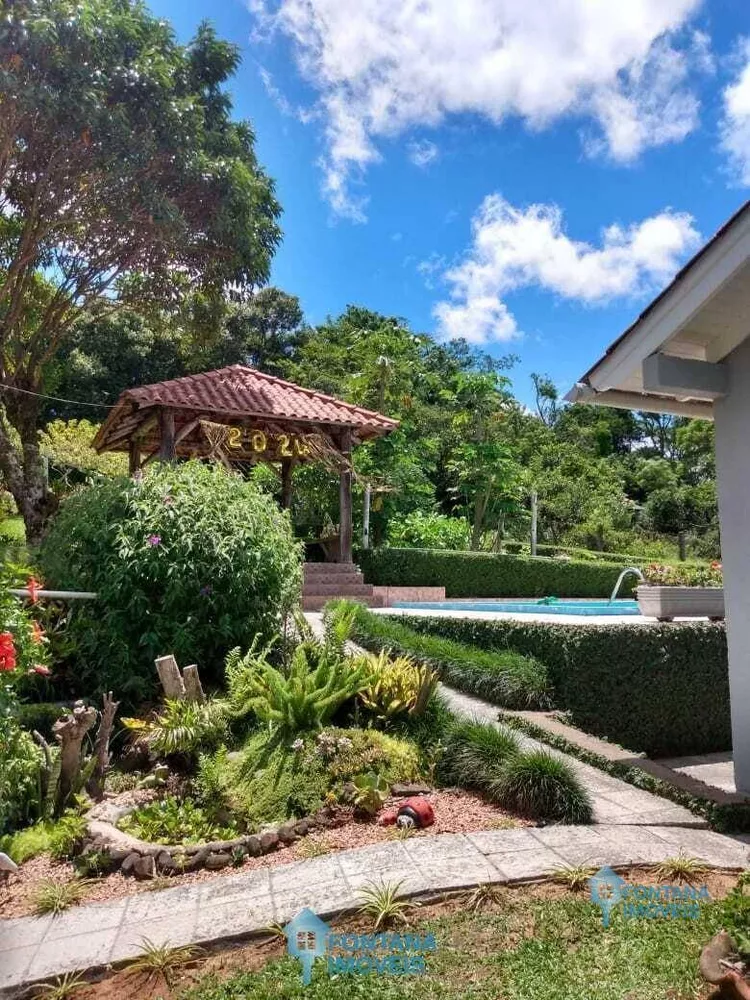 Sítio, 3 quartos, 2000 m² - Foto 4