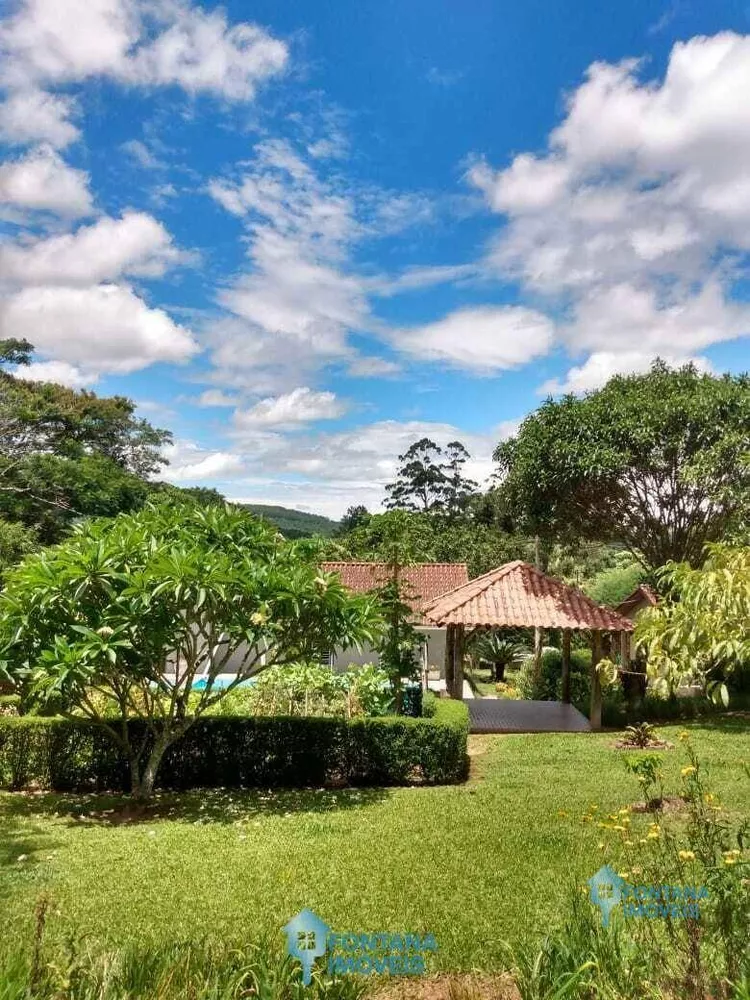 Sítio, 3 quartos, 2000 m² - Foto 3