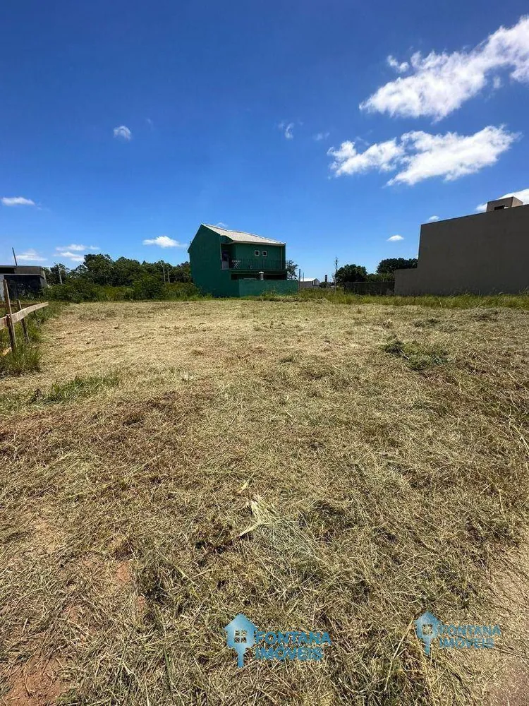 Loteamento e Condomínio, 200 m² - Foto 1