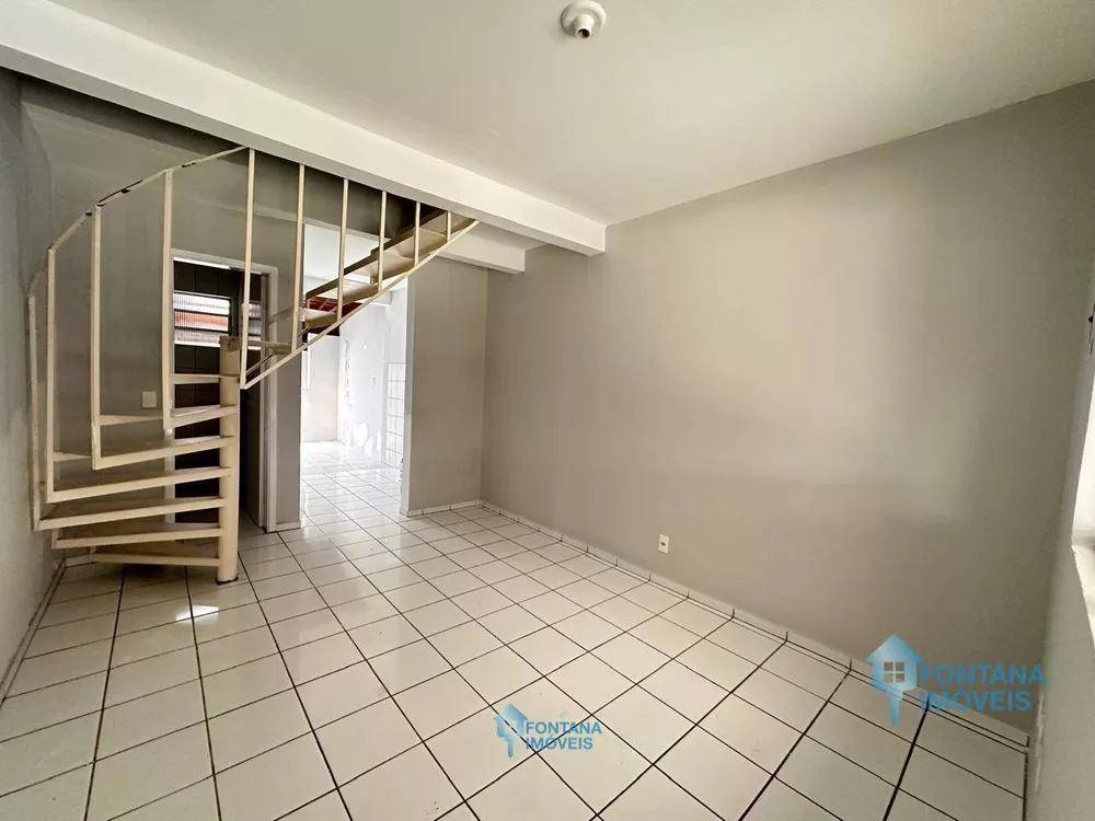 Casa, 2 quartos, 50 m² - Foto 2