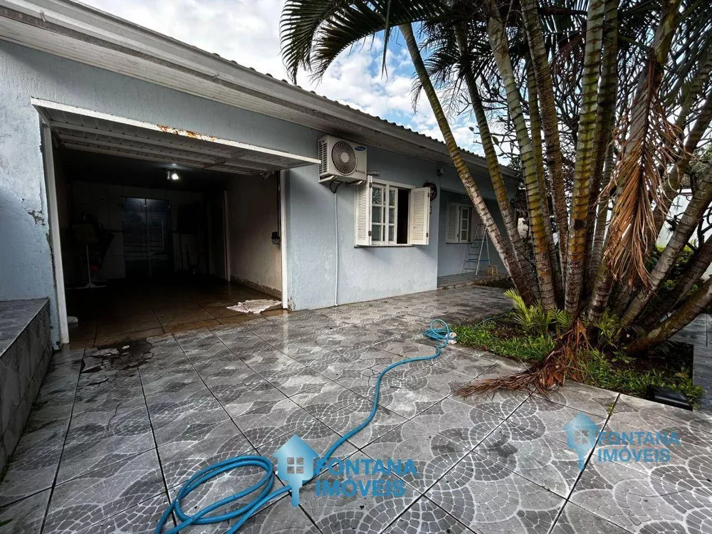 Casa à venda com 2 quartos, 92m² - Foto 1