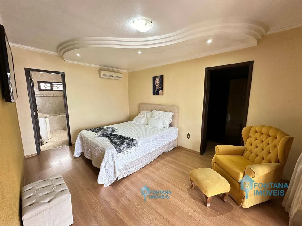 Casa, 3 quartos, 224 m² - Foto 10