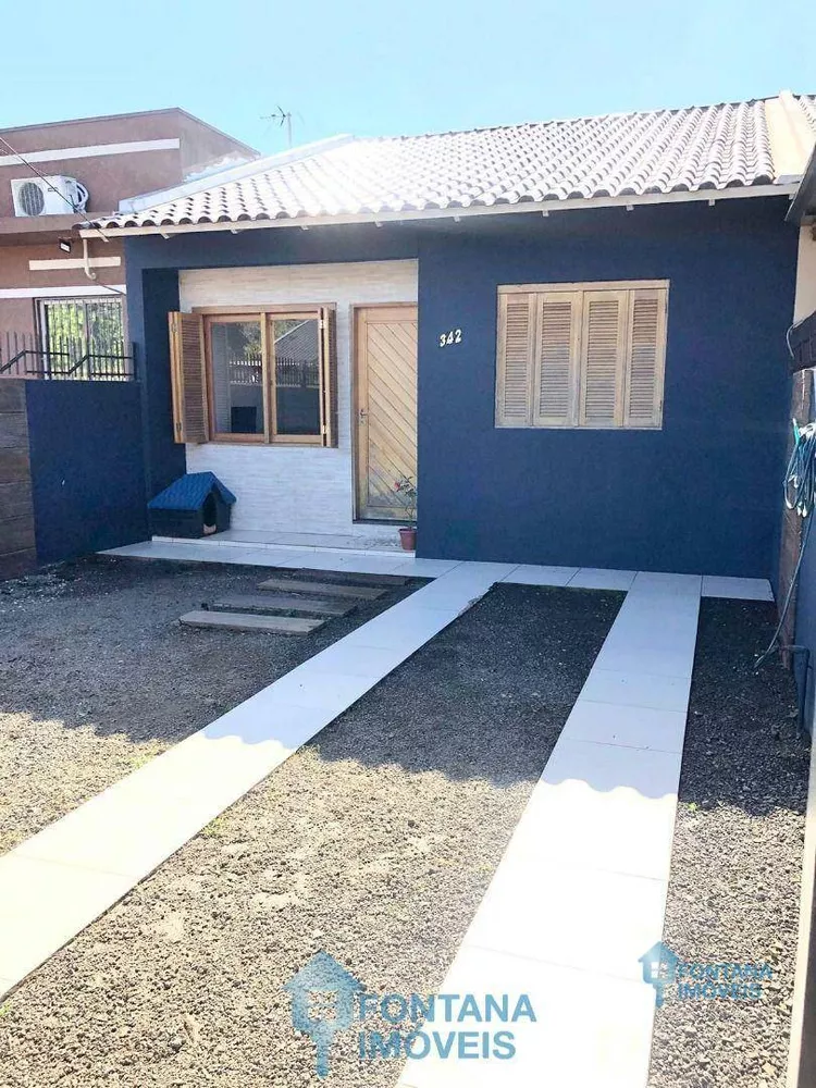 Casa à venda com 2 quartos, 60m² - Foto 1