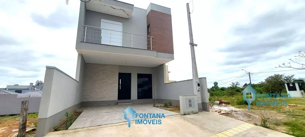 Casa à venda com 3 quartos, 107m² - Foto 1