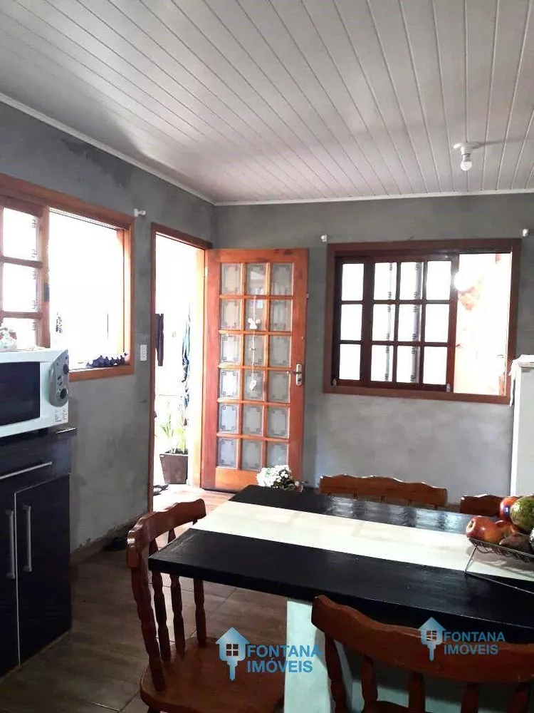 Casa à venda com 2 quartos, 140m² - Foto 4