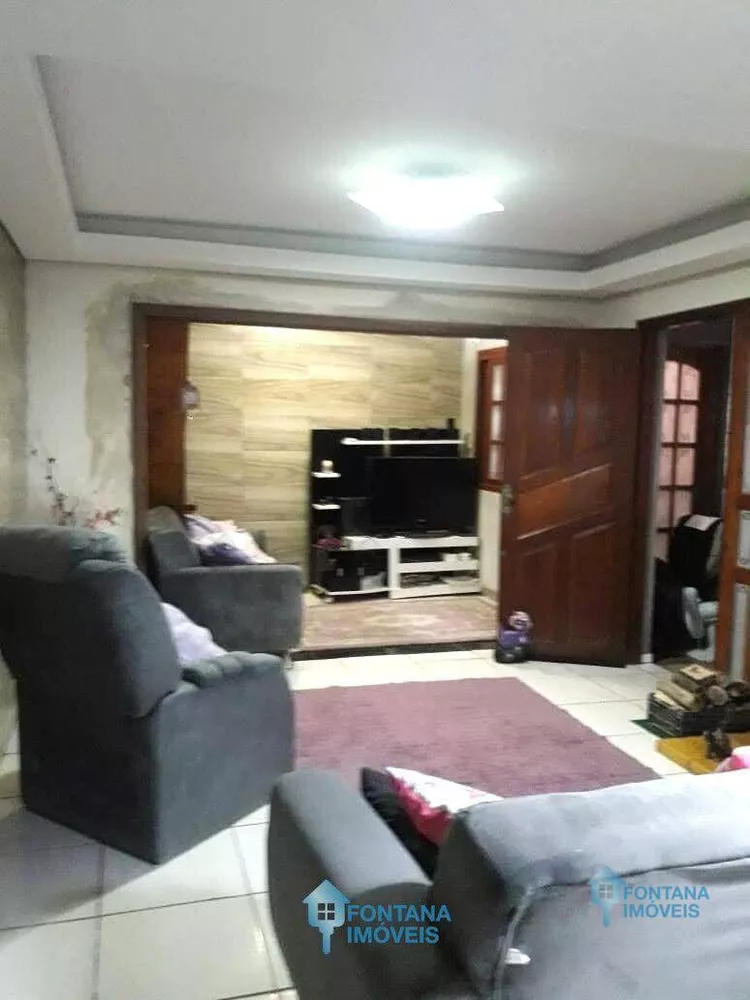 Casa à venda com 2 quartos, 140m² - Foto 3