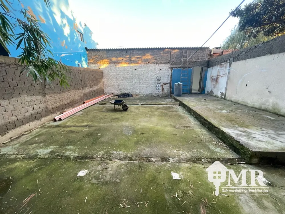 Casa, 4 quartos, 180 m² - Foto 1