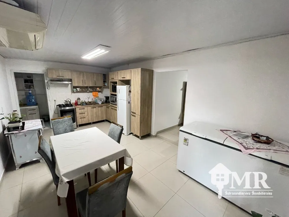 Casa, 4 quartos, 180 m² - Foto 2