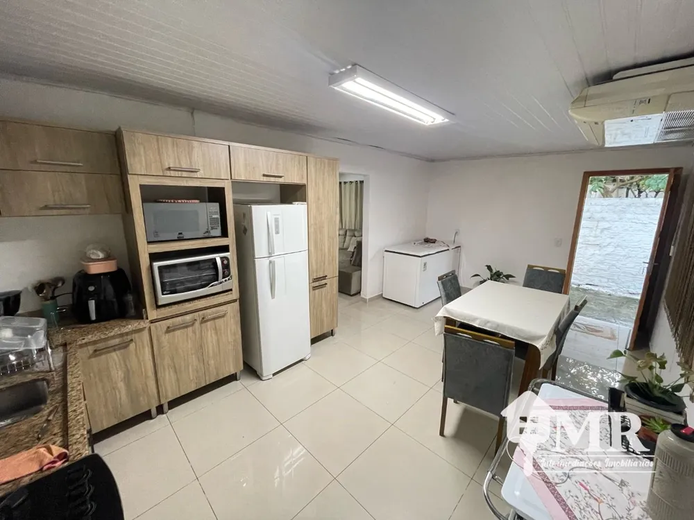 Casa, 4 quartos, 180 m² - Foto 4