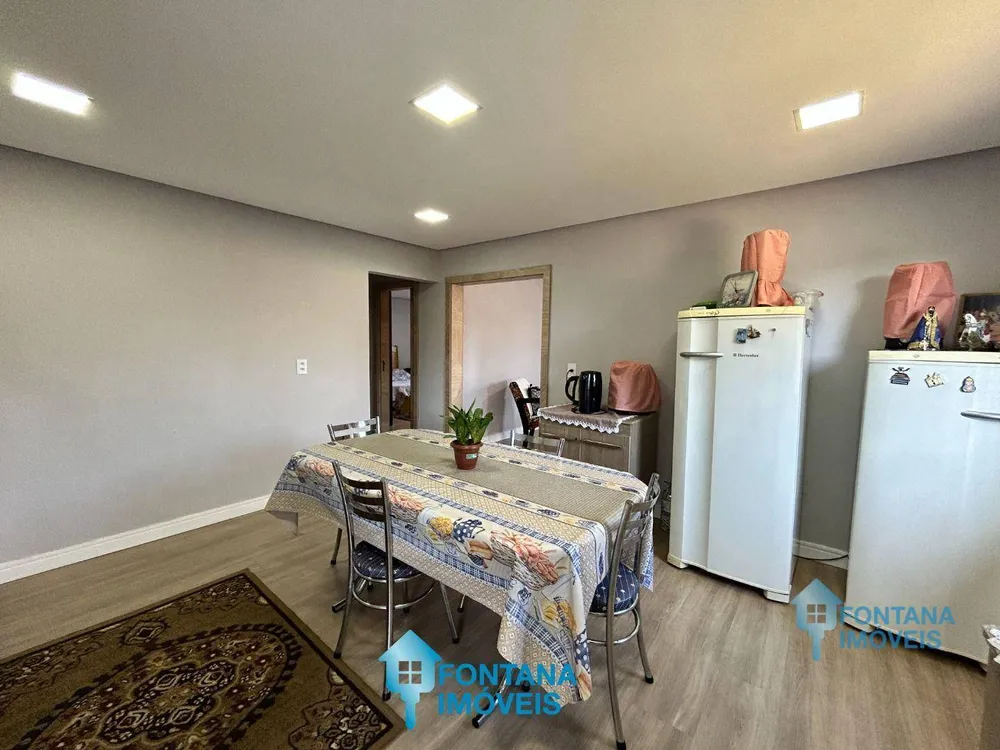 Casa, 4 quartos, 310 m² - Foto 1