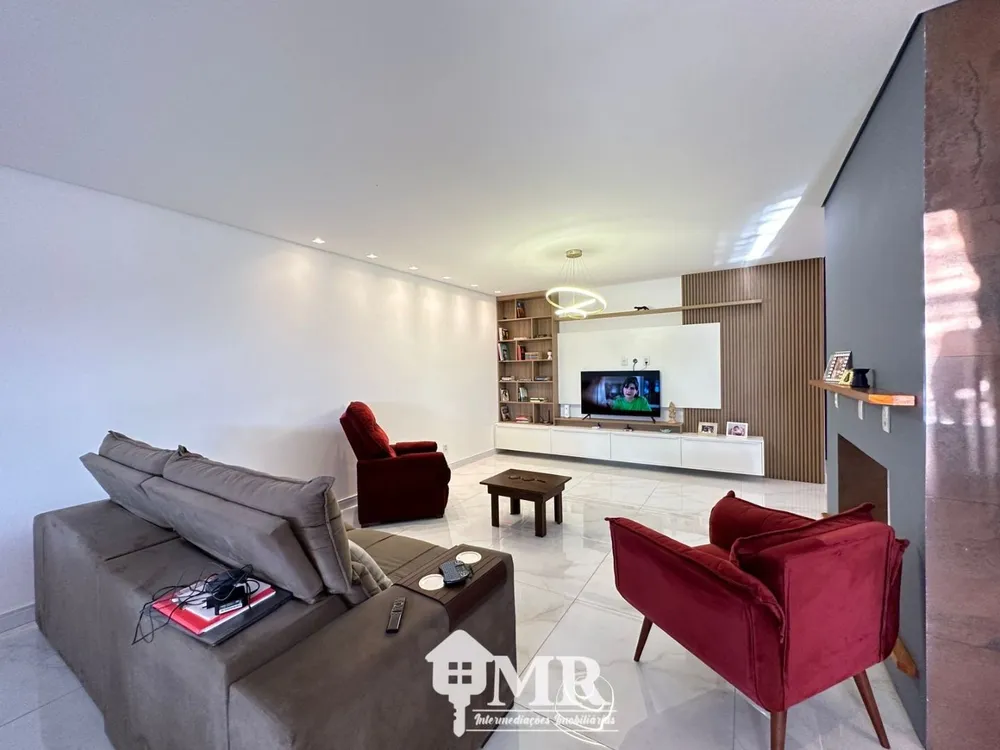 Casa, 3 quartos, 225 m² - Foto 4