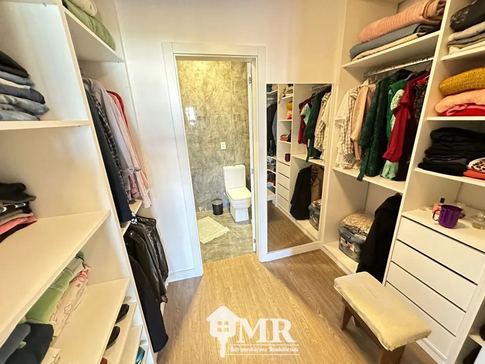 Casa, 3 quartos, 225 m² - Foto 11