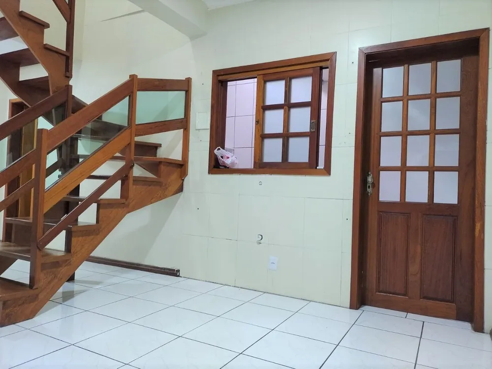 Casa, 2 quartos, 75 m² - Foto 1