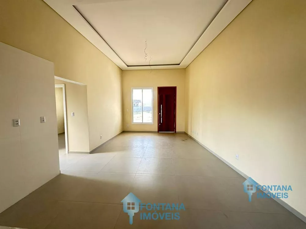 Casa à venda com 3 quartos, 105m² - Foto 4