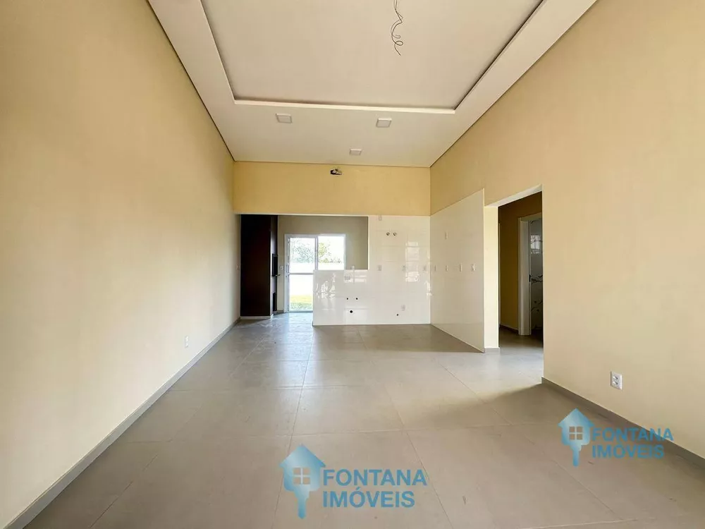 Casa à venda com 3 quartos, 105m² - Foto 3