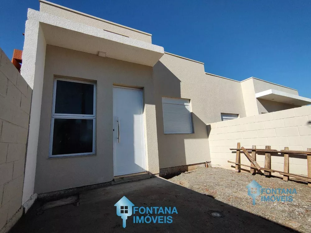 Casa à venda com 2 quartos, 45m² - Foto 2