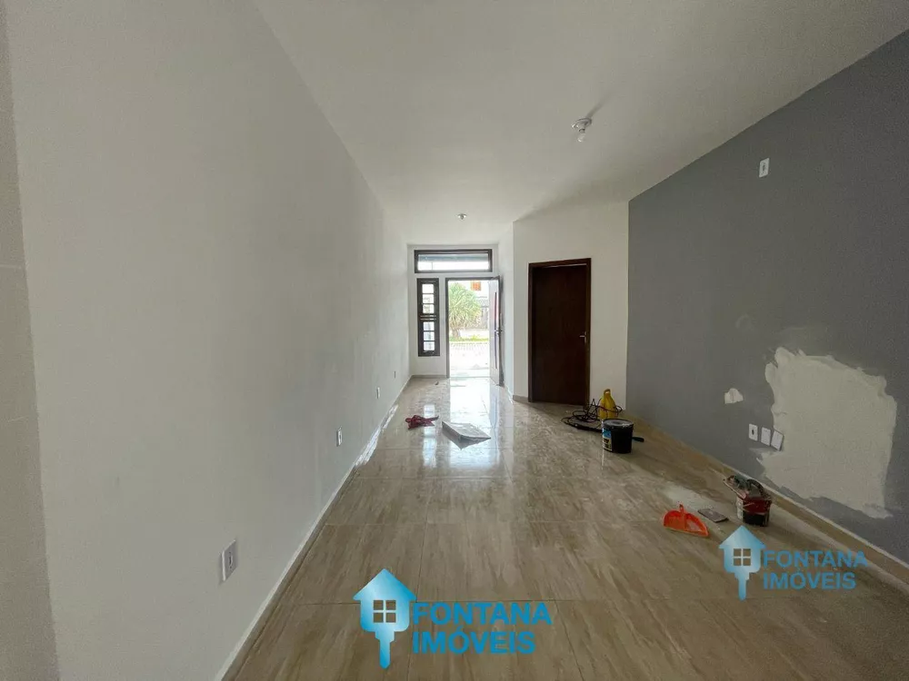 Casa à venda com 2 quartos, 57m² - Foto 4