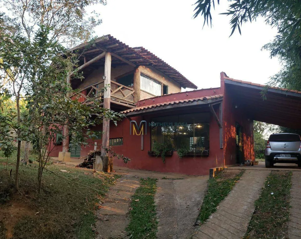 Chácara, 3 quartos, 3000 m² - Foto 1