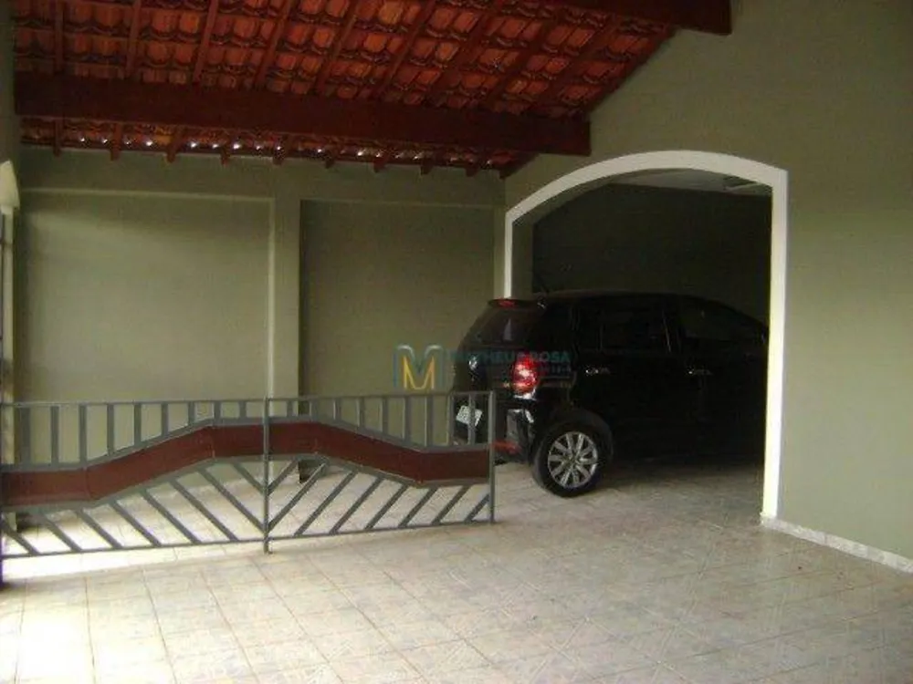 Casa, 3 quartos, 195 m² - Foto 2
