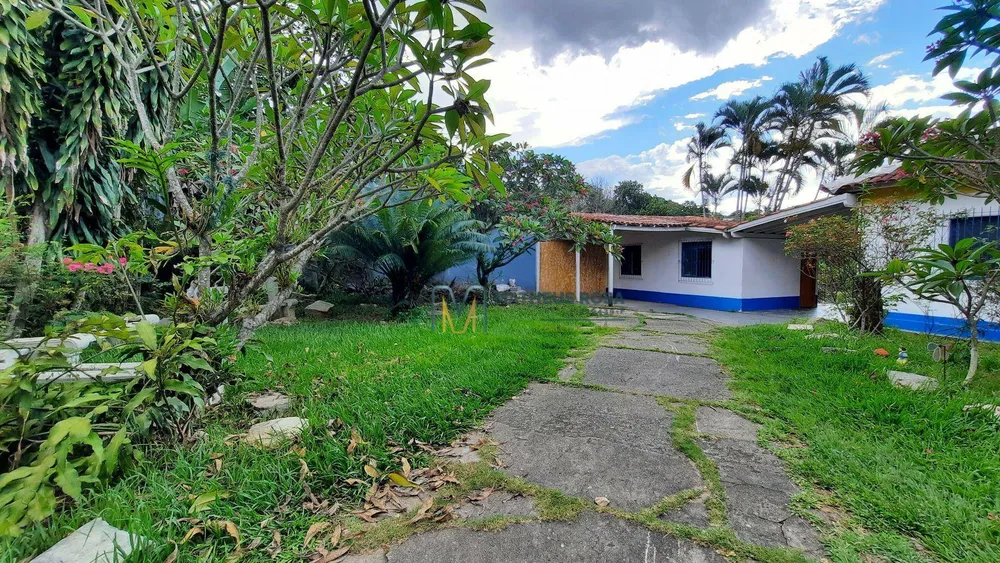 Chácara, 3 quartos, 2200 m² - Foto 2