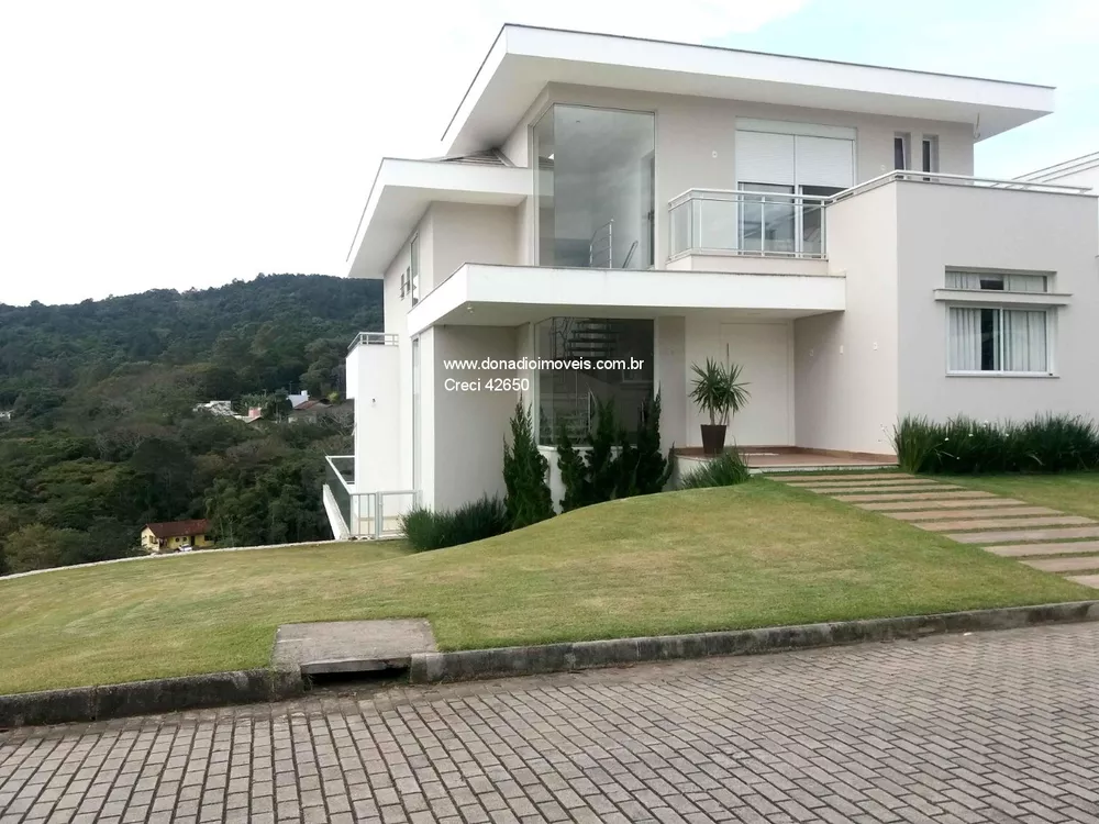 Casa à venda com 4 quartos, 530m² - Foto 3