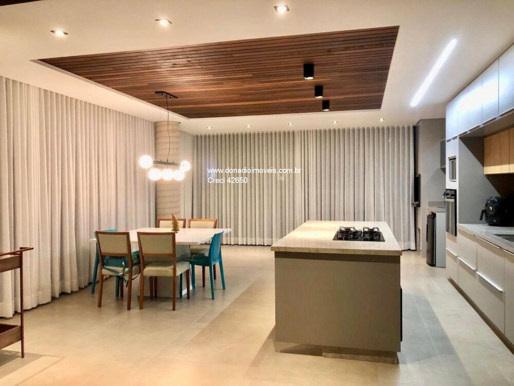 Casa à venda com 4 quartos, 270m² - Foto 7