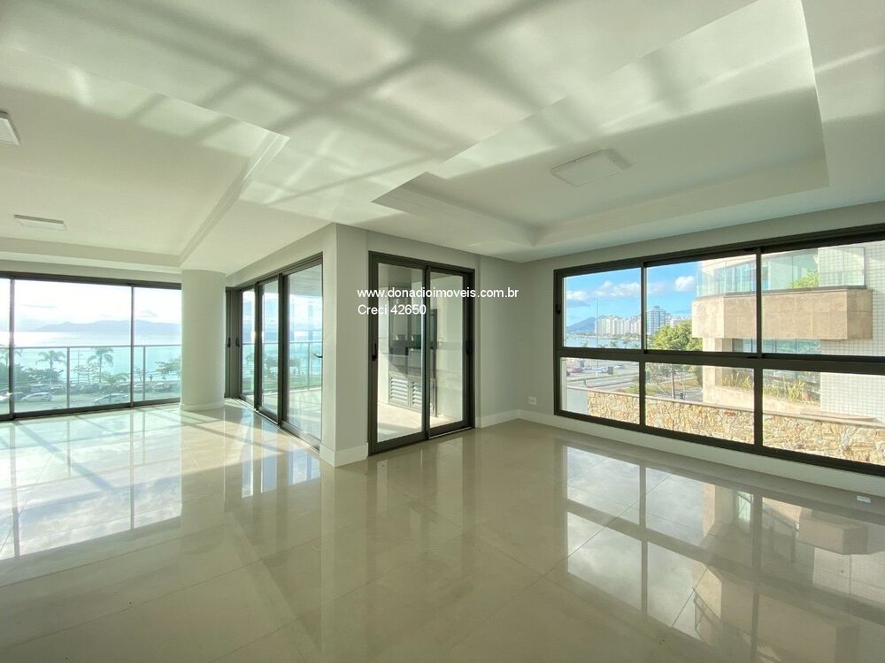 Apartamento, 3 quartos, 250 m² - Foto 2