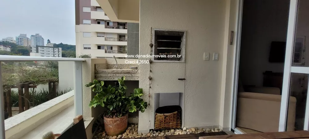 Apartamento à venda com 2 quartos, 119m² - Foto 2