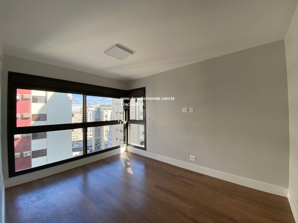 Apartamento, 3 quartos, 136 m² - Foto 1