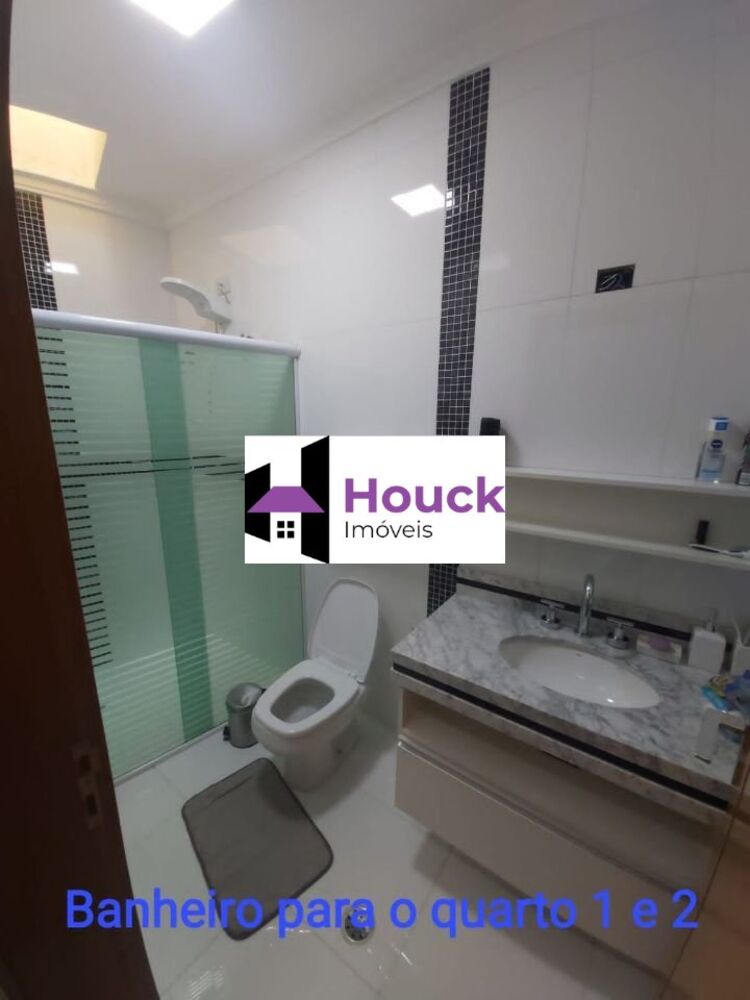 Sobrado à venda com 4 quartos, 200m² - Foto 4