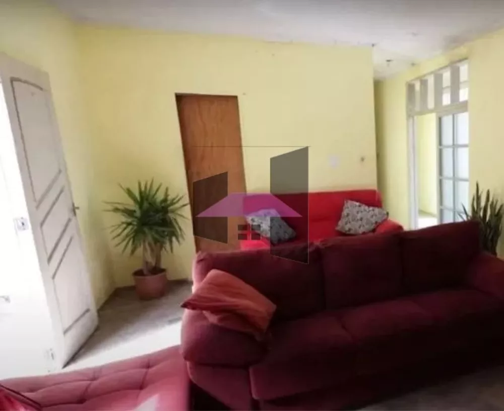 Casa à venda com 4 quartos, 420 - Foto 1