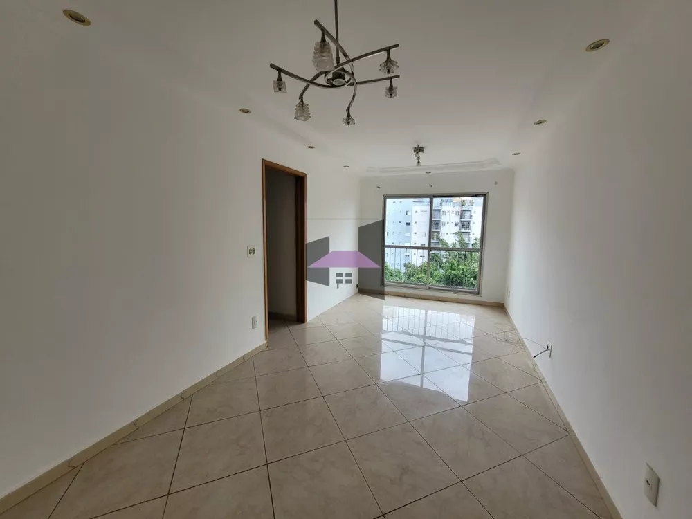 Apartamento à venda com 3 quartos, 74m² - Foto 1