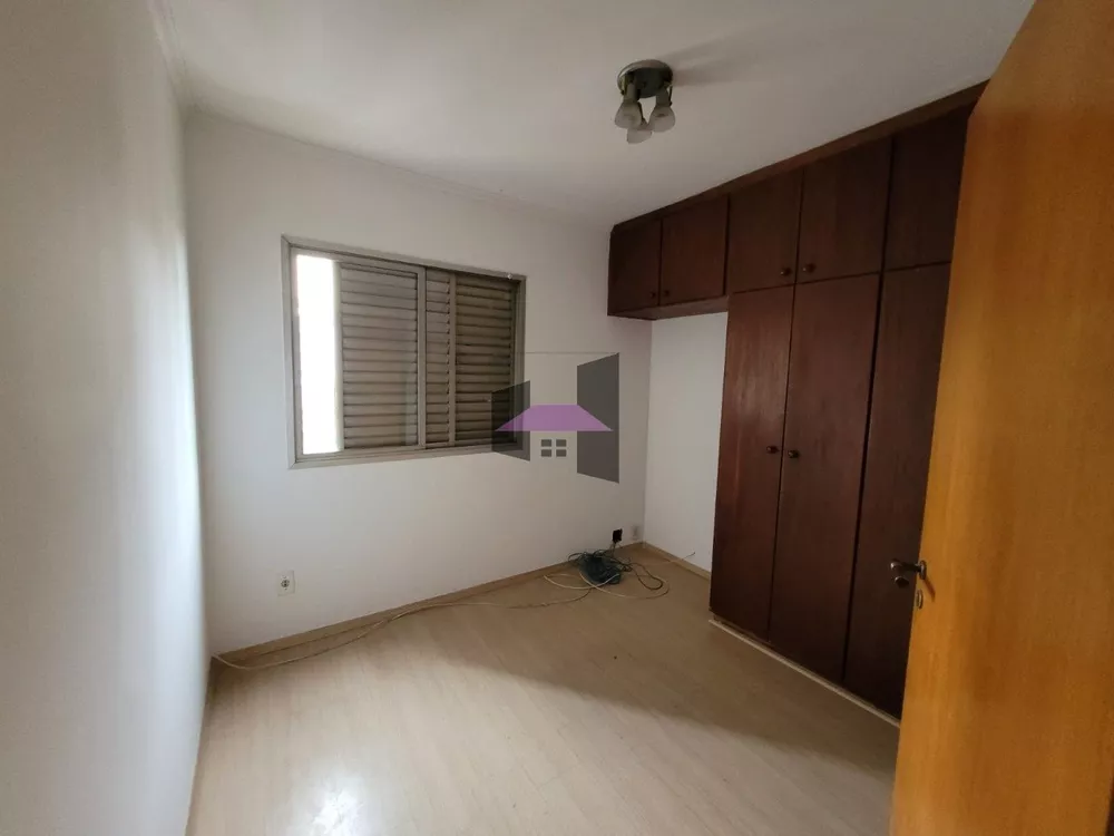 Apartamento à venda com 3 quartos, 74m² - Foto 2