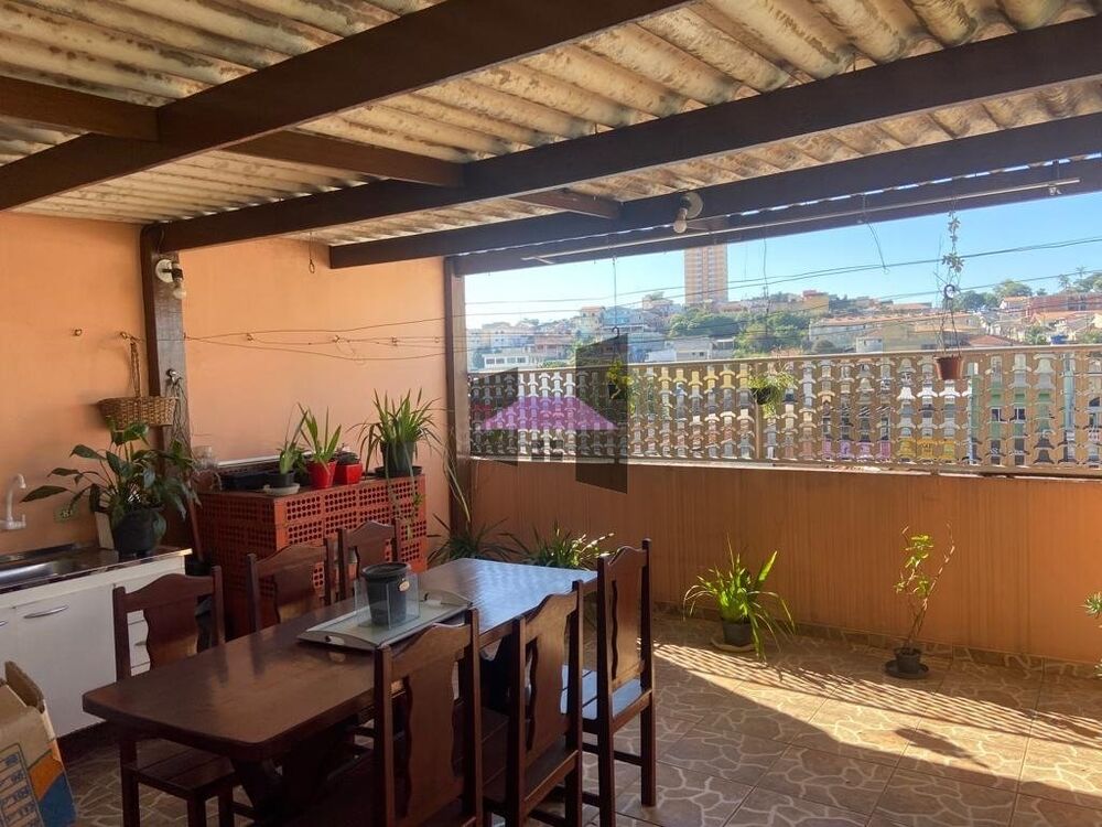 Casa à venda com 3 quartos, 160 - Foto 2