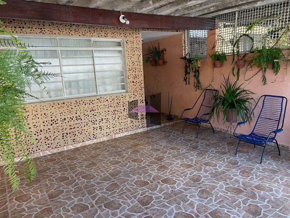 Casa à venda com 3 quartos, 160 - Foto 1