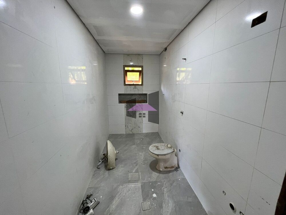 Chácara à venda com 4 quartos, 300m² - Foto 2