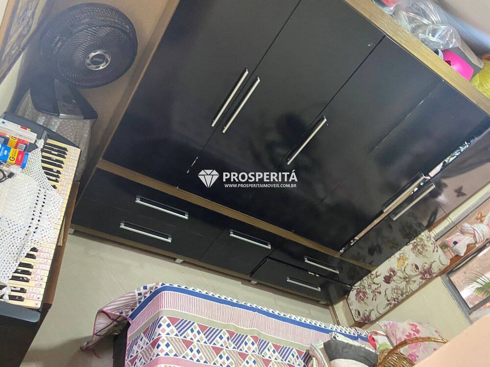Casa à venda com 4 quartos, 260m² - Foto 3