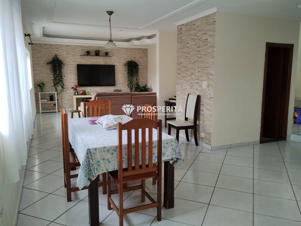 Casa, 3 quartos, 271 m² - Foto 2