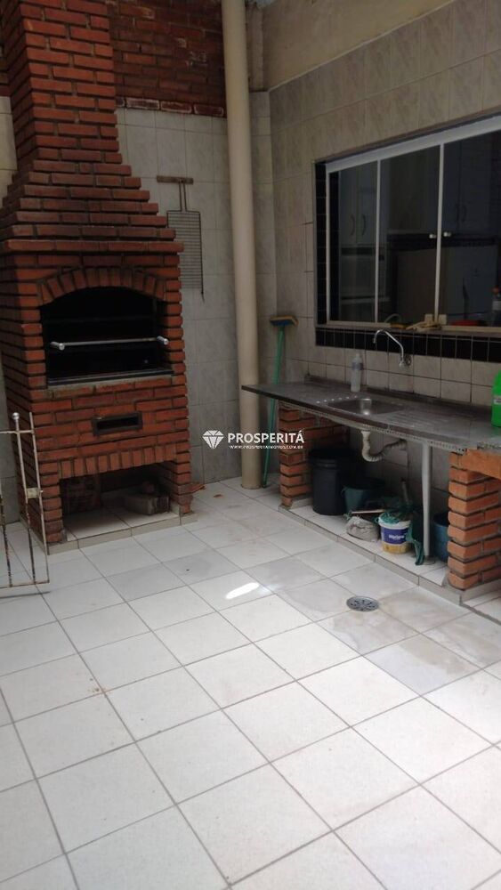 Sobrado à venda com 4 quartos, 315m² - Foto 2