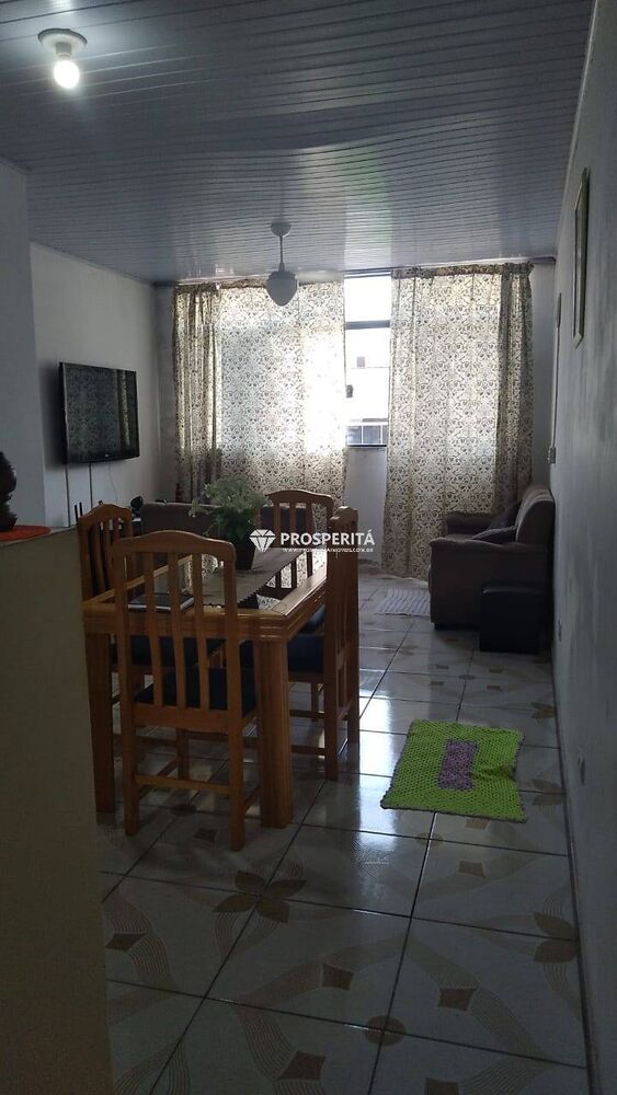 Casa à venda com 4 quartos, 215m² - Foto 3