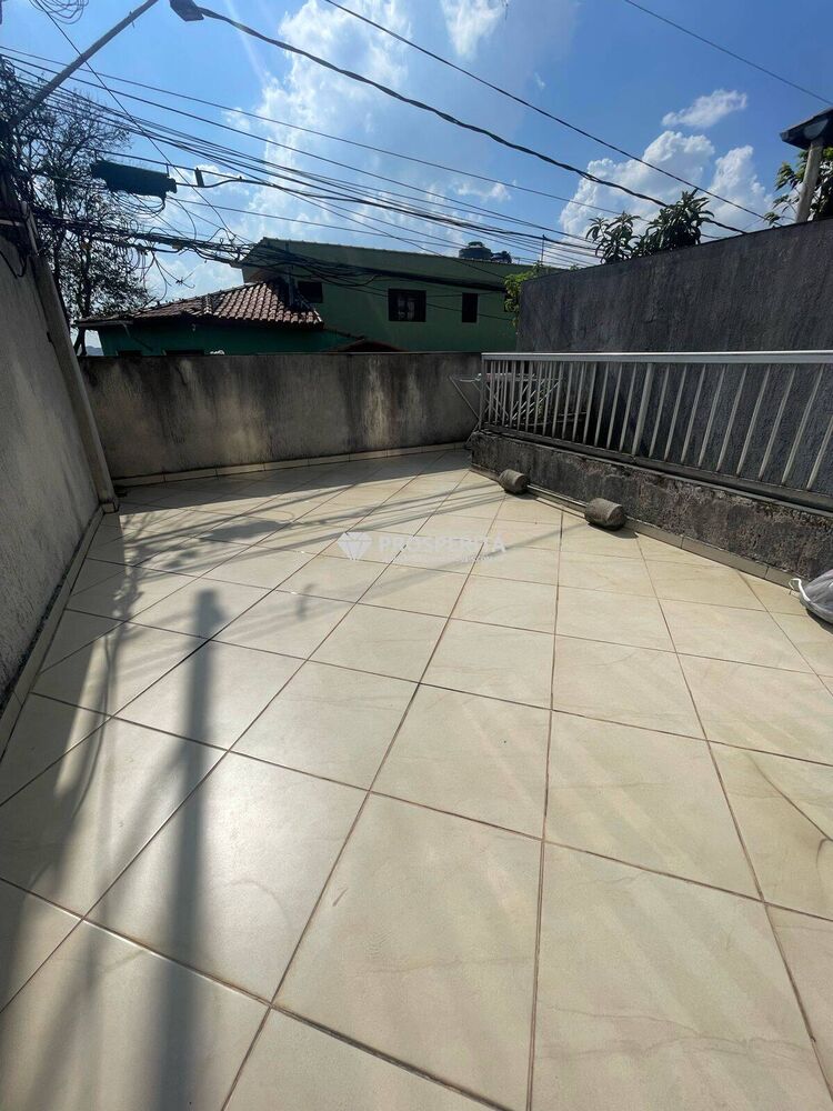 Casa à venda com 3 quartos, 280m² - Foto 1