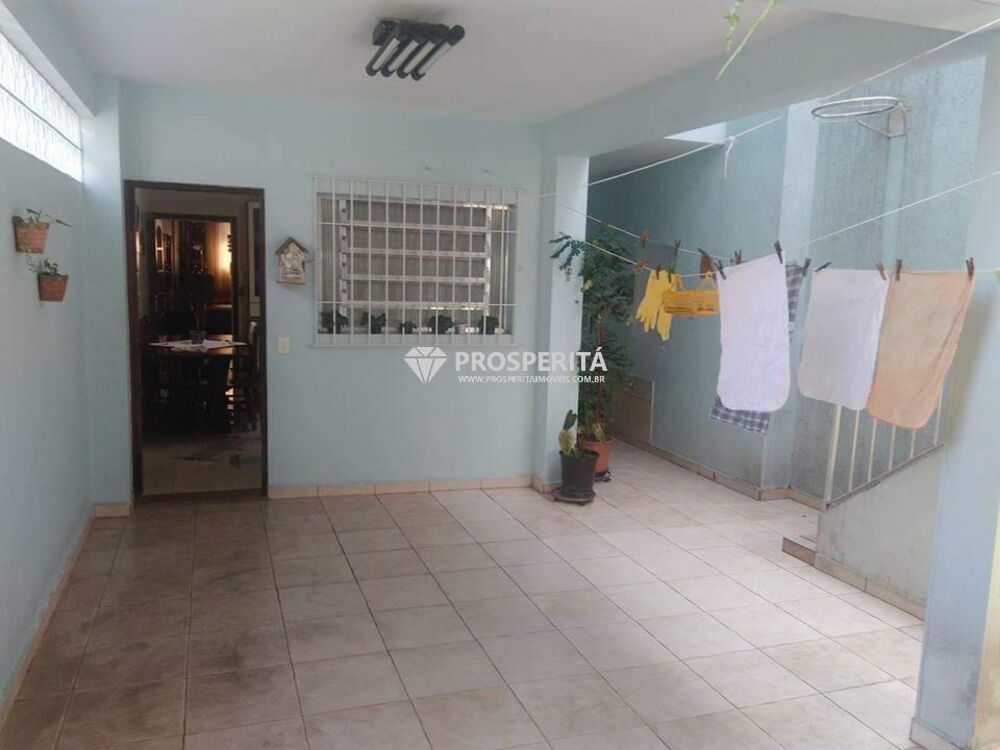 Apartamento, 3 quartos, 225 m² - Foto 2