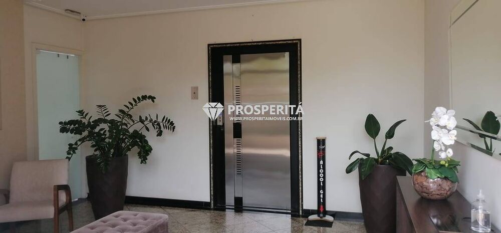 Apartamento à venda com 3 quartos, 98m² - Foto 1
