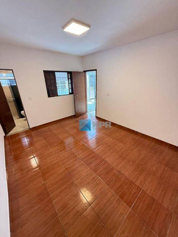 Casa, 6 quartos, 270 m² - Foto 8