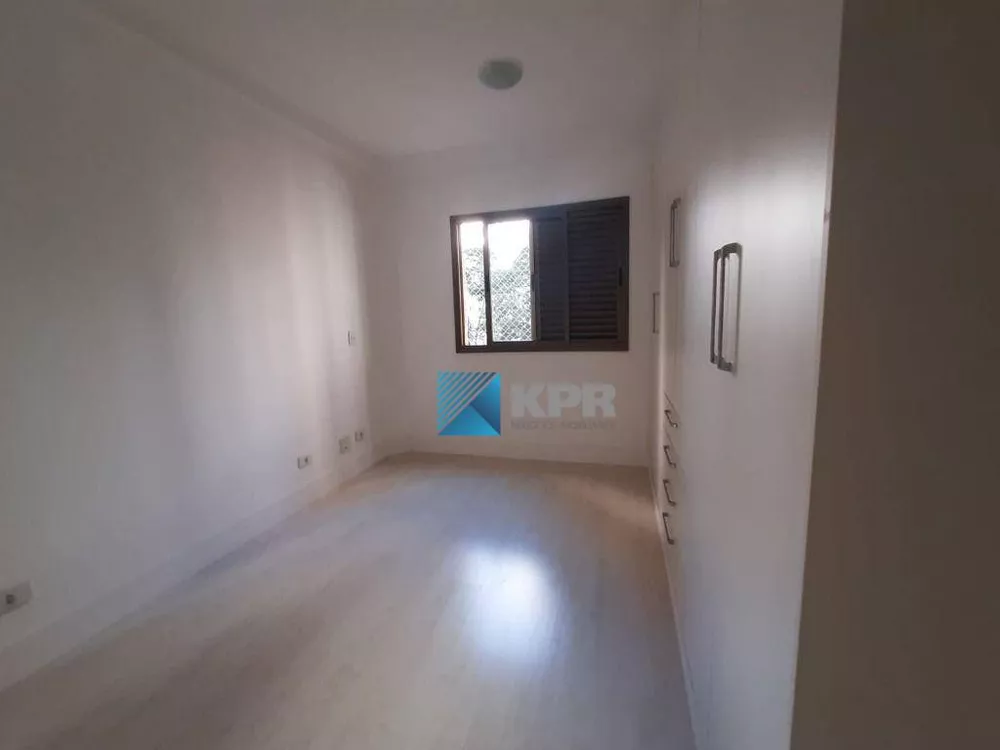 Apartamento à venda com 4 quartos, 220m² - Foto 6