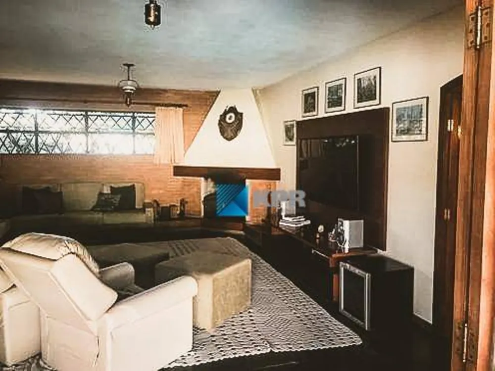 Casa, 4 quartos, 302 m² - Foto 1