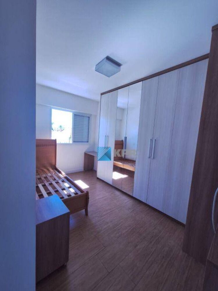 Apartamento para alugar com 2 quartos, 75m² - Foto 6