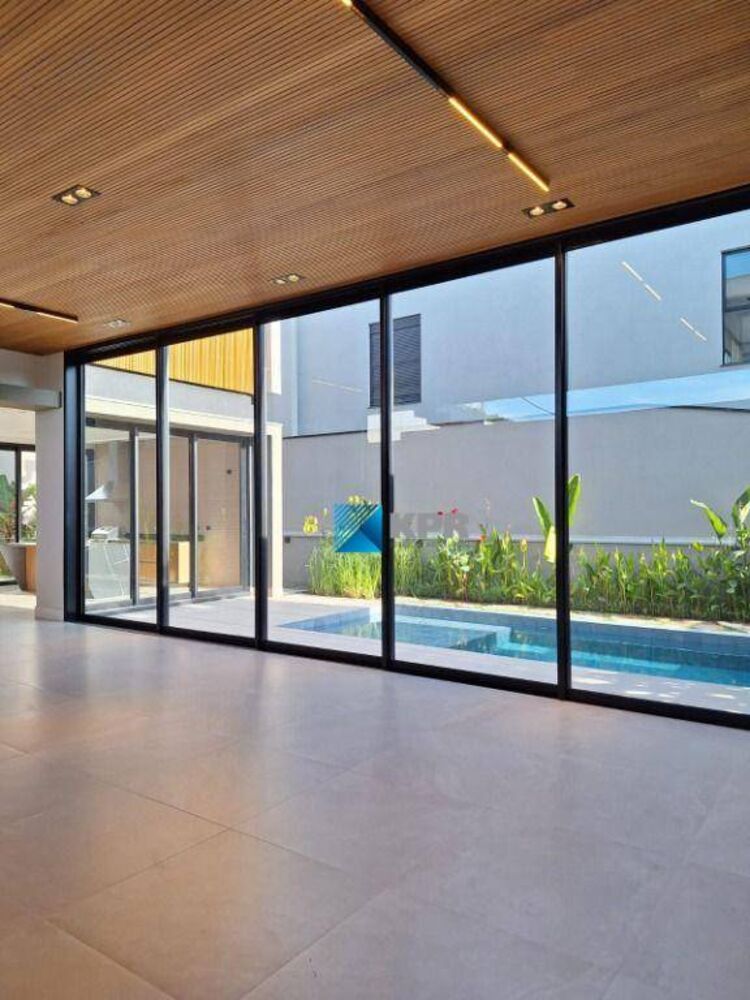 Casa de Condomínio à venda com 4 quartos, 390m² - Foto 3