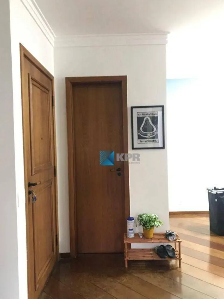 Apartamento, 3 quartos, 145 m² - Foto 1